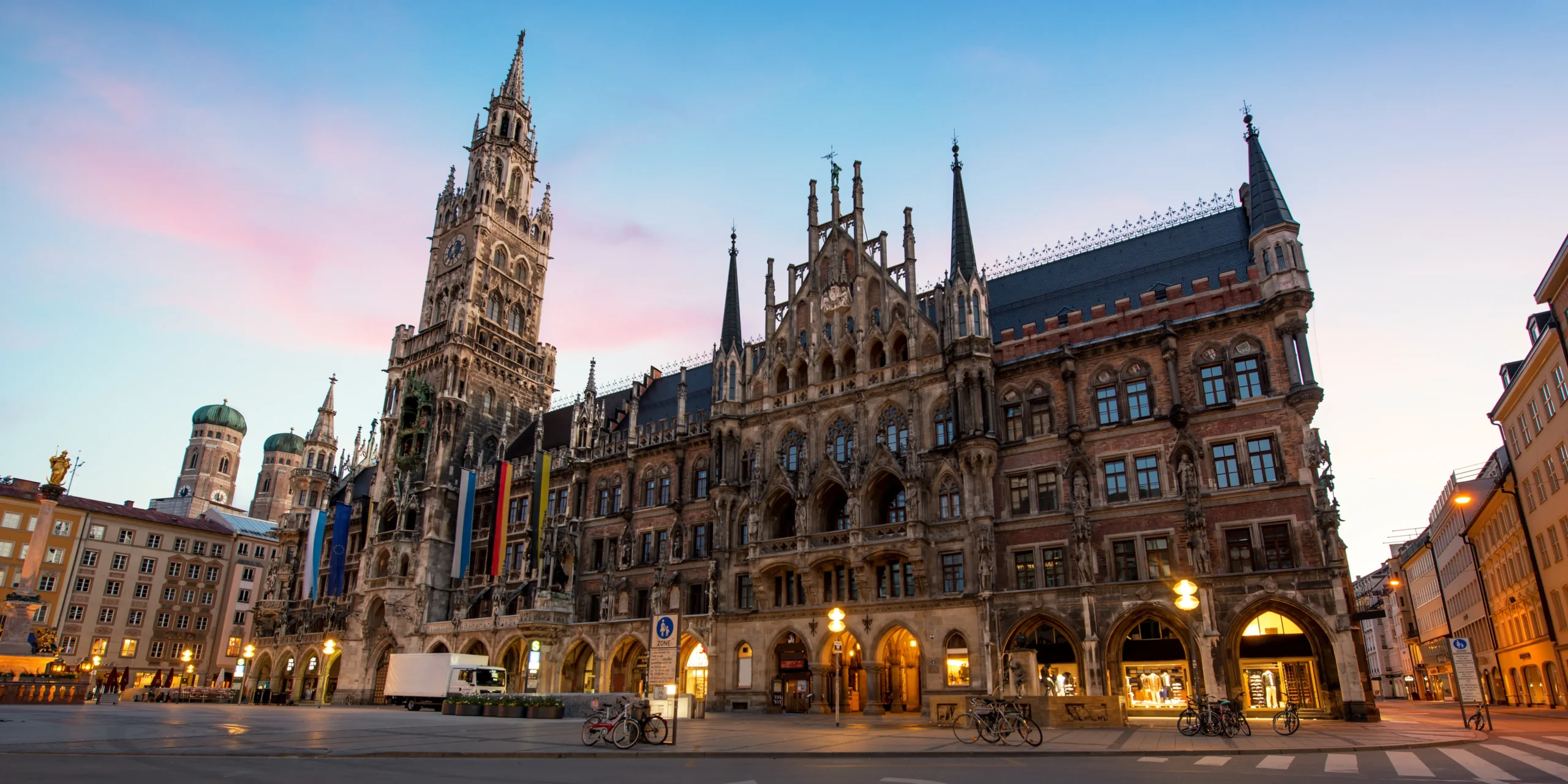 دانشگاه ماکسیمیلیان - Maximilian 1 دانشگاه ماکسیمیلیان