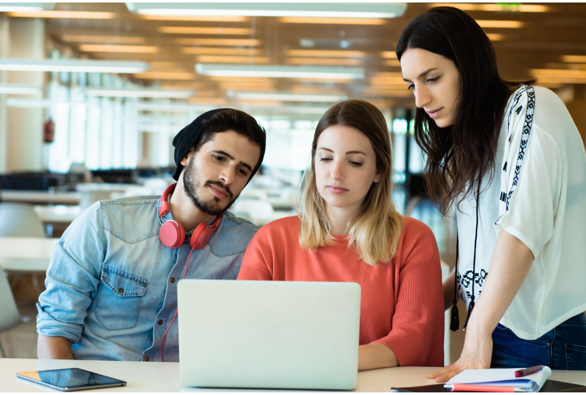 آینده تحصیل در بریتانیا 2 فرصت های شغلی پس از تحصیل در بریتانیا