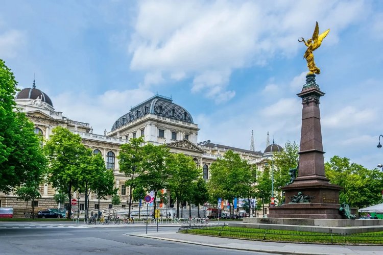 صفر تا صد تحصیل کارشناسی در اتریش با امگا ویزا