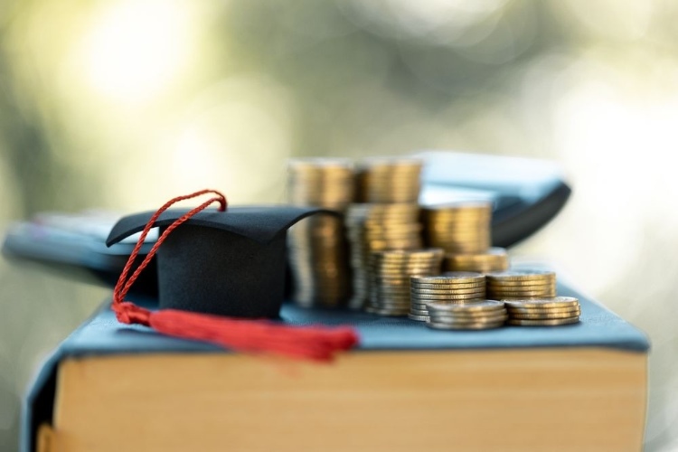 بورسیه‌های تحصیلات تکمیلی در انگلستان