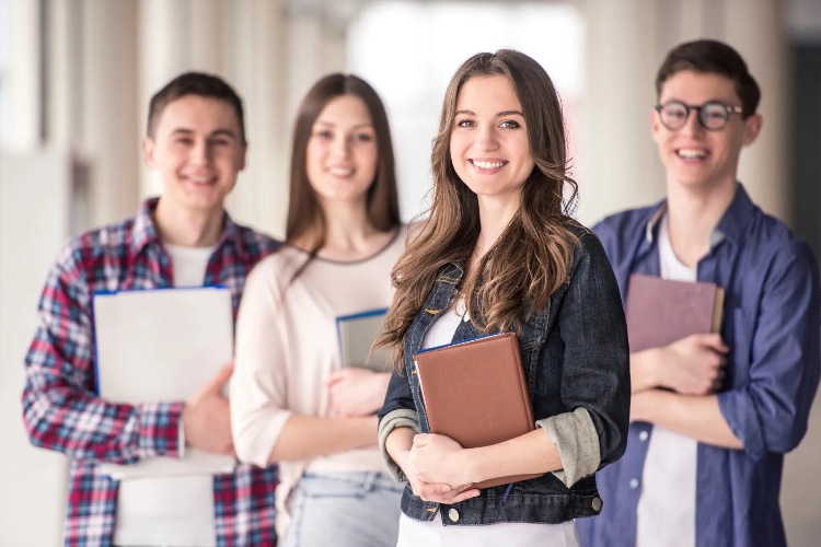 تحصیل مدیریت در انگلیس | رشته MBA 3 مدت زمان و هزینه تحصیل MBA در انگلستان