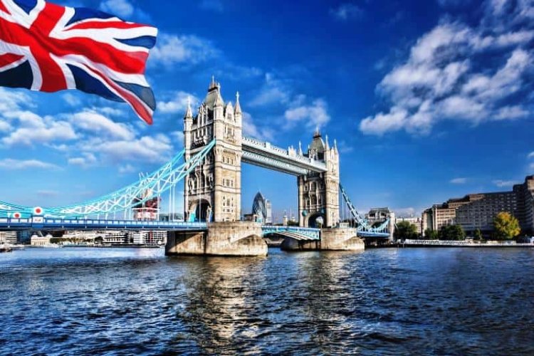 راهنمای کامل زندگی دانشجویی در انگلیس: تجربهها و نکات کاربردی 4 نقش مشاور در مسیر موفقیت زندگی دانشجویی در انگلیس