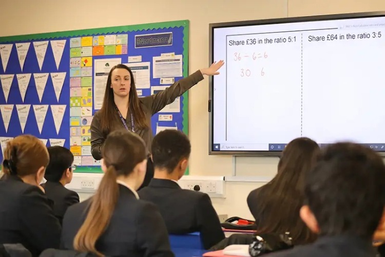 تحصیل آموزش و پرورش در انگلستان | از Education تا TESOL و PGCE 3 ویزا و الزامات قانونی برای تحصیل آموزش و پرورش در انگلستان